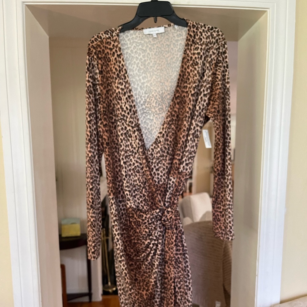 Beautiful leopard print wrap dress. Super flattering!
